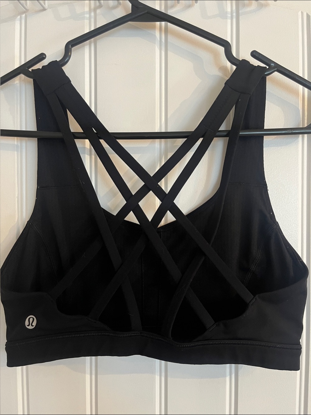 lululemon athletica Black Crisscross Strappy Sports Bra - size 6